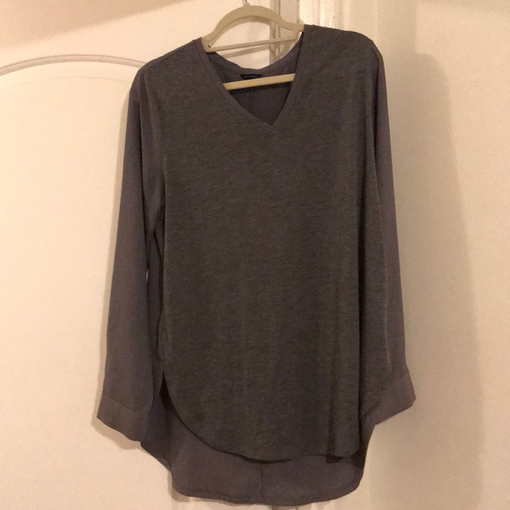 ANN TAYLOR GREY LONG BLOUSE